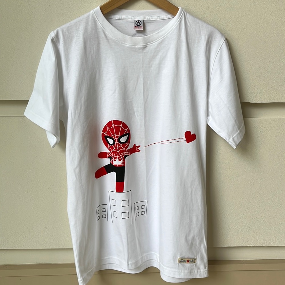 Men junior size L Spider Man Cartoon TShirt